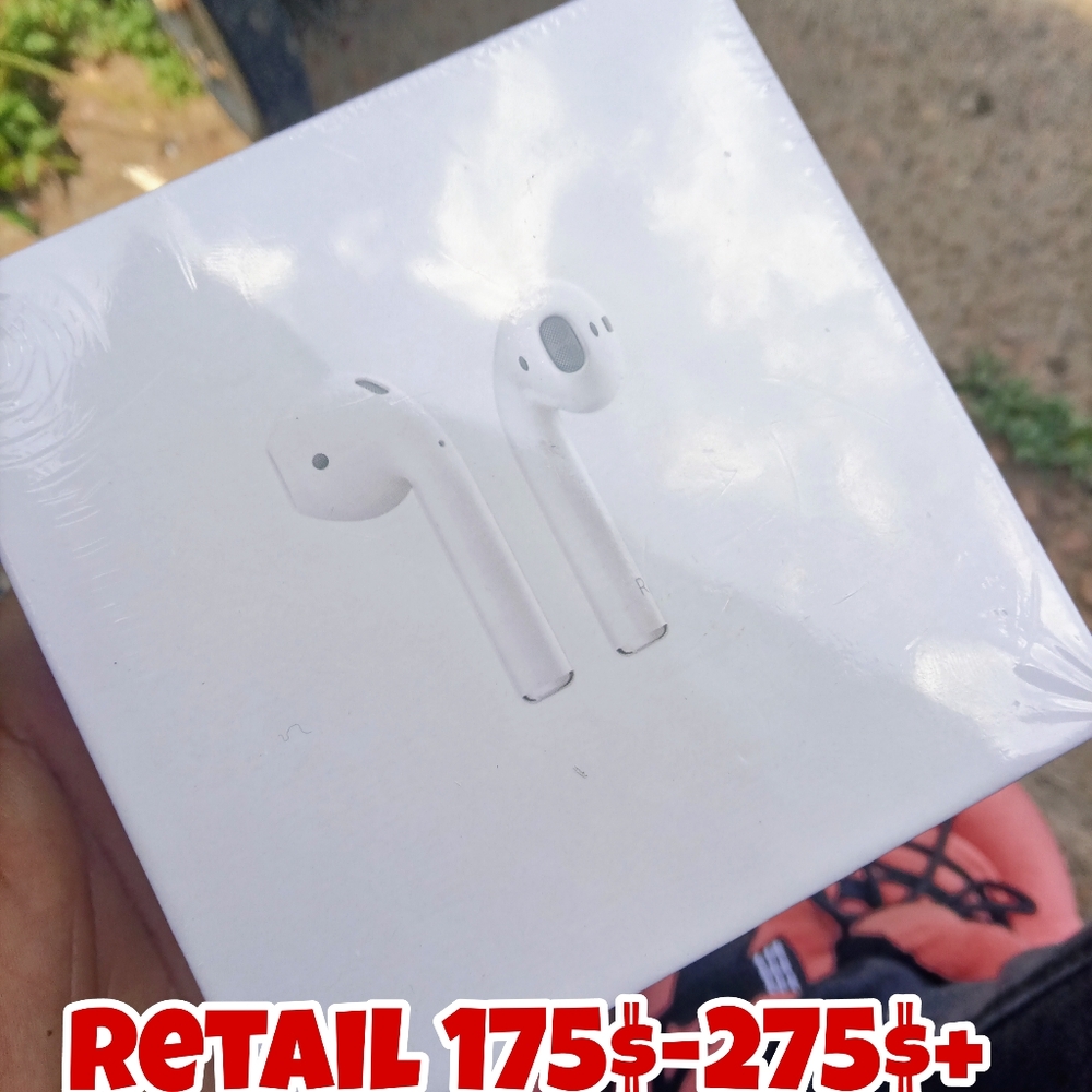 Apple AirPods Gen 2 White Bluetooth Earbuds